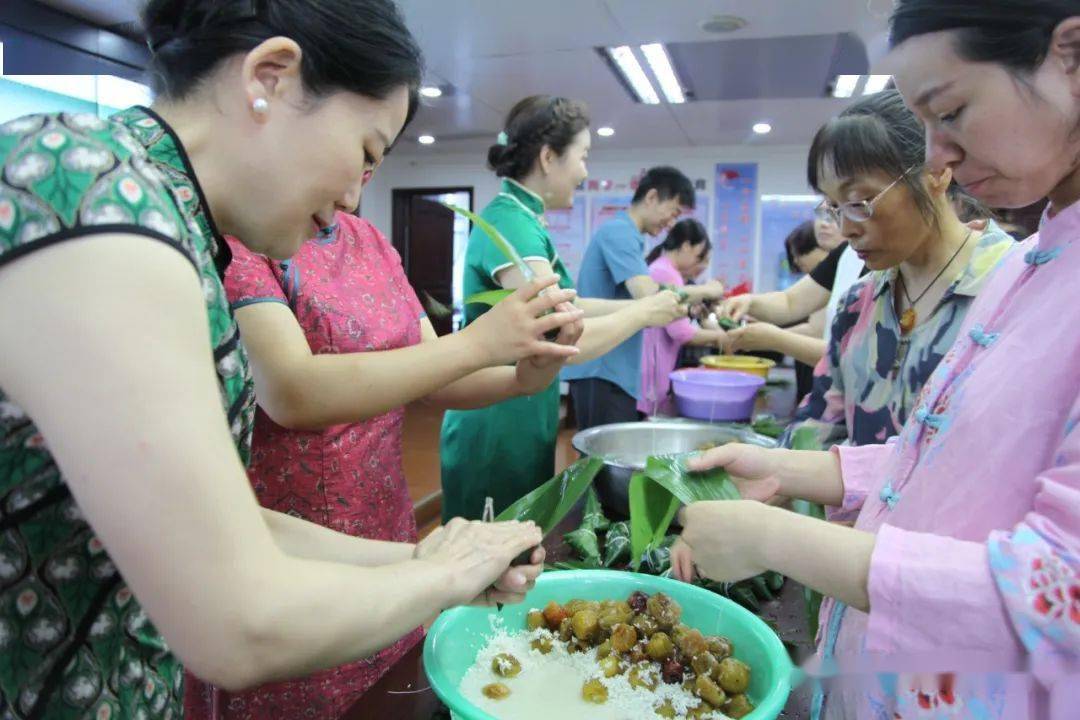 澳門馬會傳真-澳門,澳門馬會傳真，賽馬文化的魅力與傳承